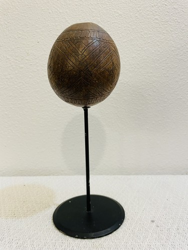 Vtg hand carved coconut - coconut, shell